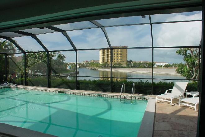 4� Zimmer Haus mit Pool&nbsp;Marco Island / Florida&nbsp;:&nbsp;&nbsp;Sicht aufs Wasser&nbsp;ab Poolarea