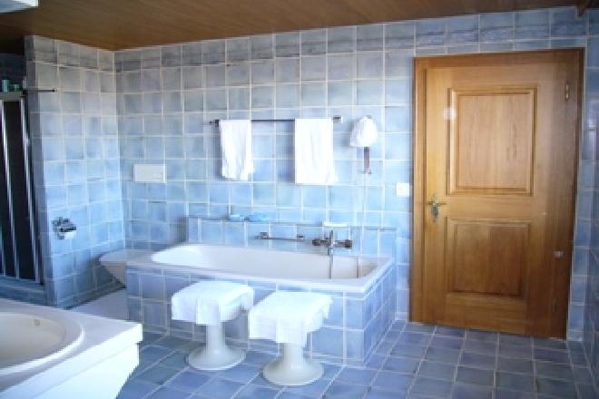 �ber Stadt bis Bodensee&nbsp;St.Gallen&nbsp;:&nbsp;&nbsp;Badezimmer&nbsp;